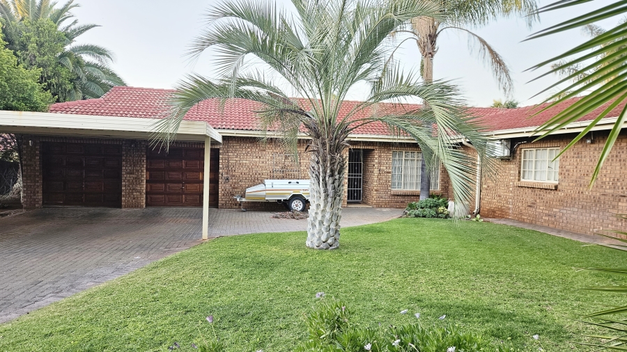 4 Bedroom Property for Sale in El Toro Park Northern Cape